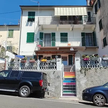 Casa Arcobaleno - Giardino E Parcheggio Gratuito Tatil Evi *