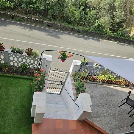 Casa Arcobaleno - Giardino E Parcheggio Gratuito 度假居