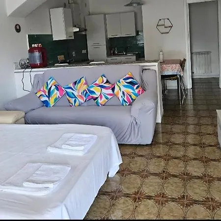 別荘 Casa Arcobaleno - Giardino E Parcheggio Gratuito ラ・スペツィア