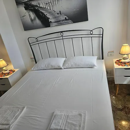 Casa Arcobaleno - Giardino E Parcheggio Gratuito Hébergement de vacances *