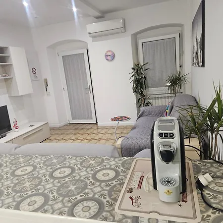 Casa Arcobaleno - Giardino E Parcheggio Gratuito 펜션 *