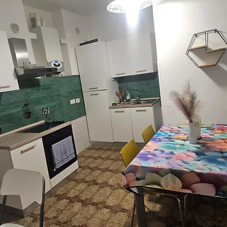 Casa Arcobaleno - Giardino E Parcheggio Gratuito 펜션 *