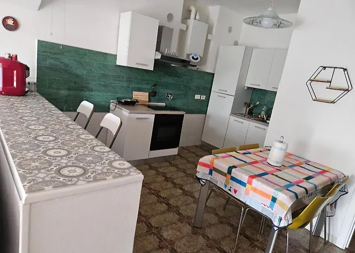 Casa Arcobaleno - Giardino E Parcheggio Gratuito