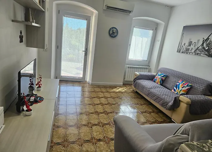 Casa Arcobaleno - Giardino E Parcheggio Gratuito Holiday home La Spezia